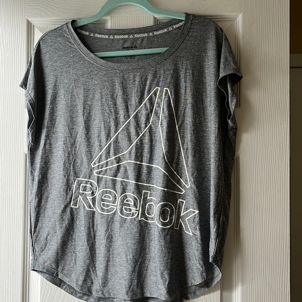 Reebok cap sleeve performance fabric workout shirt. Size S